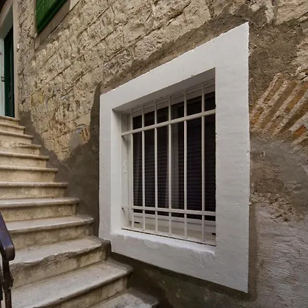 Lamenta Gostinjska kuća