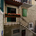 Lamenta